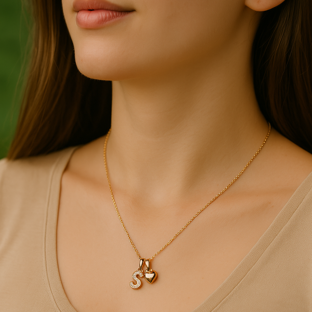 Collar Letra Corazon + Ramito Girasol Oro 18k