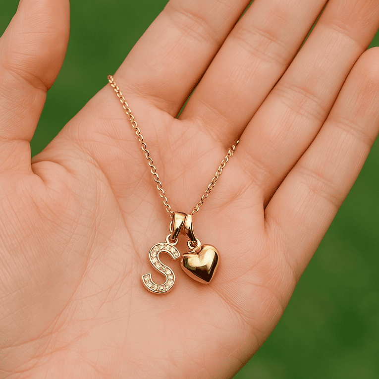 Collar Letra Corazon + Ramito Girasol Oro 18k